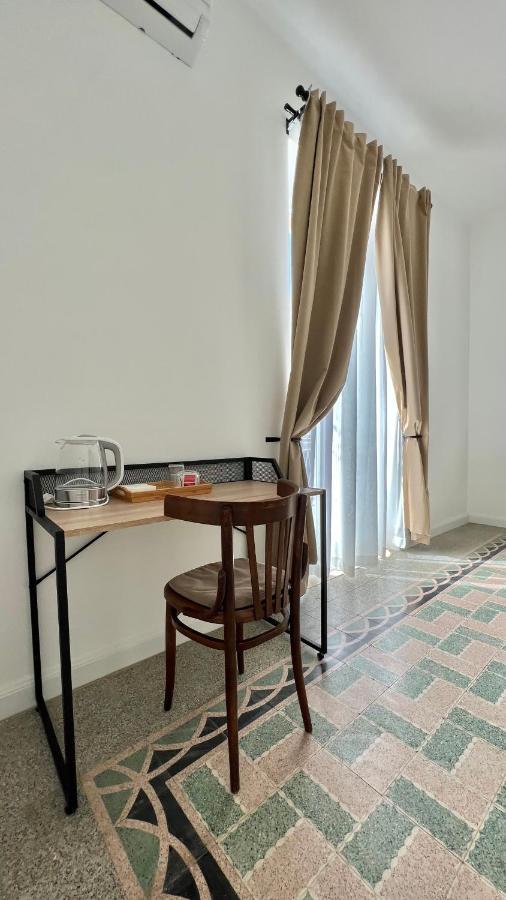 Dimora Al Campanile Bed & Breakfast Sannicandro di Bari Bagian luar foto