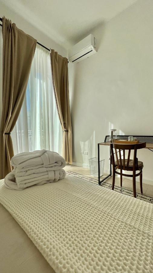 Dimora Al Campanile Bed & Breakfast Sannicandro di Bari Bagian luar foto